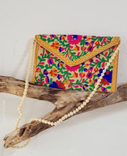 Load image into Gallery viewer, Indian Banjara bag
